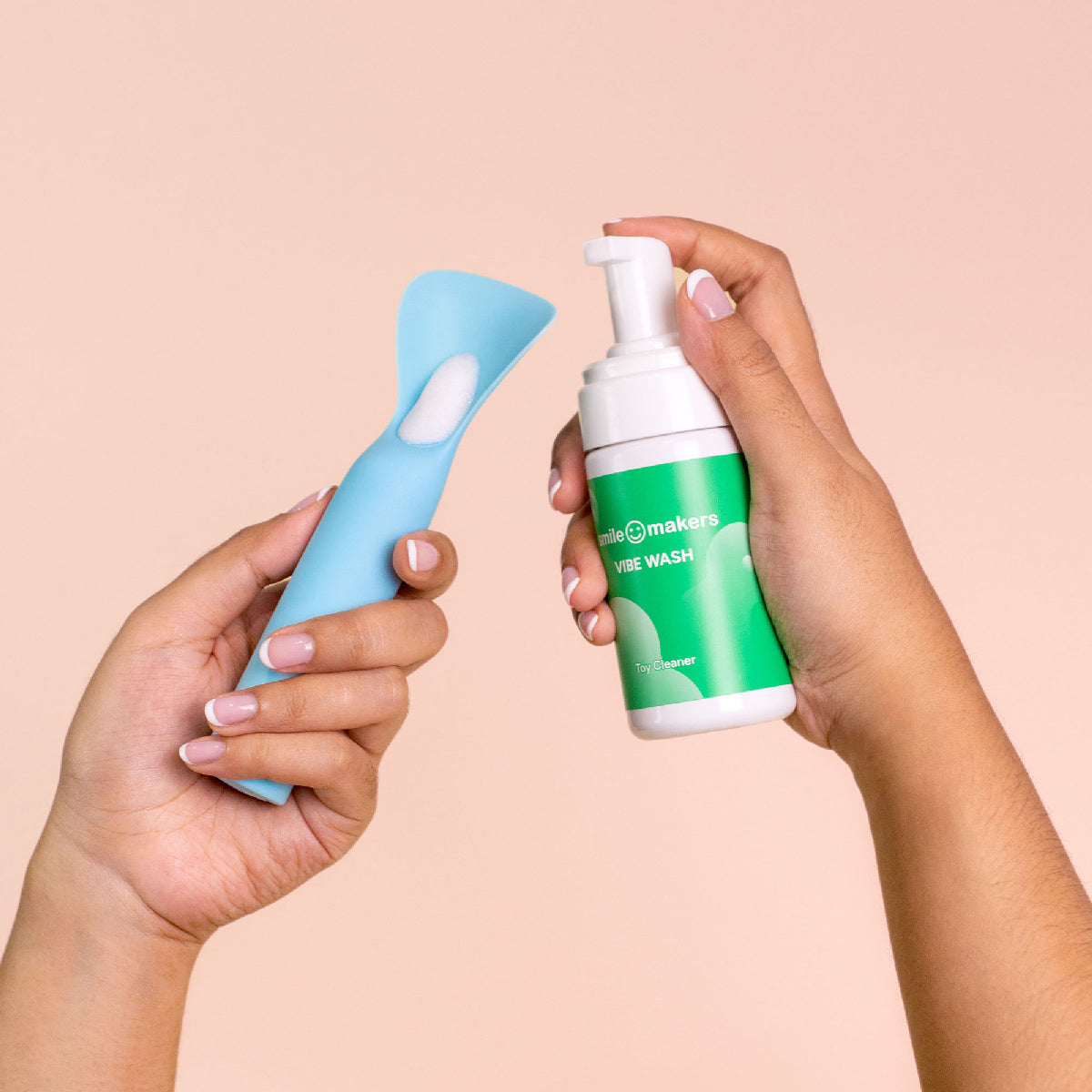 MOUSSE NETTOYANTE SEXTOY –  Clean, protège &amp; désinfecte